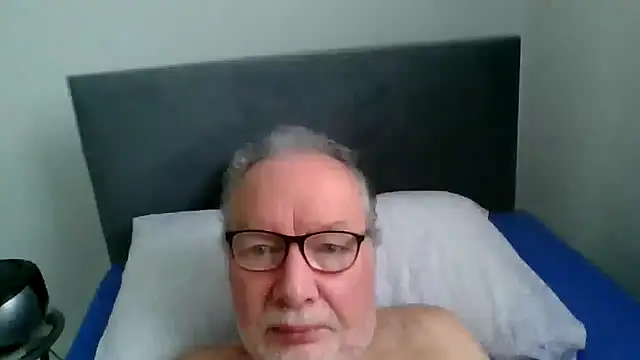 Snapshot of jimmybenido chatting on October 4, 2025, 9:00 am jimmybenido online show from October 4, 2025, 9:00 am