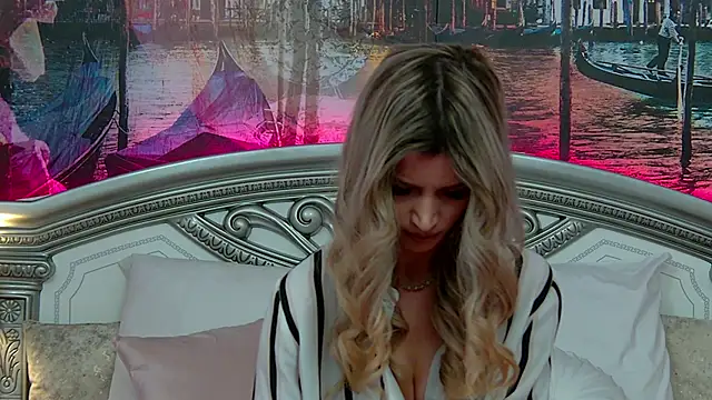 IvySamek online show from March 16, 2025, 8:00 pm