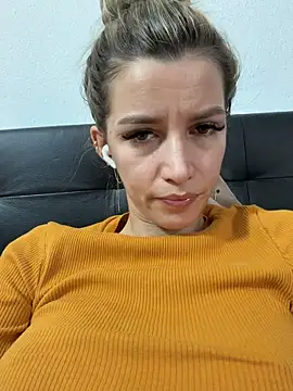 IvySamek online show from May 23, 2026, 12:37 pm