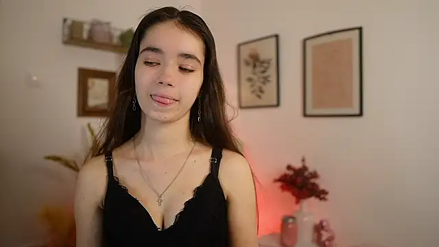 Gia Paige18 online show from February 8, 2026, 7:11 pm