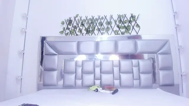 sweetebonny1 online show from February 17, 2026, 12:13 pm