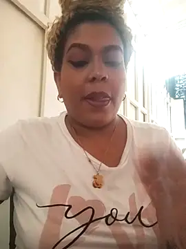 ELLA KELLY online show from February 10, 2026, 12:04 pm