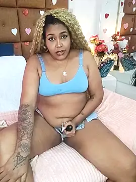 ELLA KELLY online show from February 17, 2026, 11:51 am