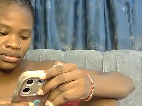 Snapshot of sweetblackbeauty001 chatting on July 5, 2026, 1:07 pm sweetblackbeauty001 online show from July 5, 2026, 1:07 pm