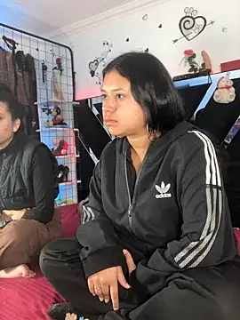 1lovelygirls online show from November 20, 2025, 12:17 pm