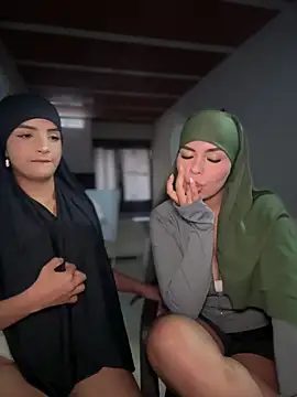 Snapshot of lalilamassu1 chatting on December 19, 2025, 9:39 pm lalilamassu1 online show from December 19, 2025, 9:39 pm