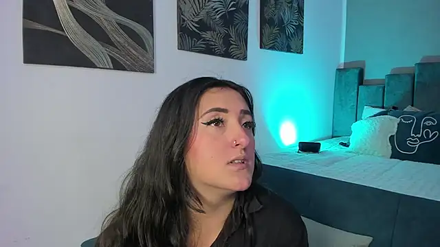 Kathia Morelli online show from September 24, 2025, 11:50 am