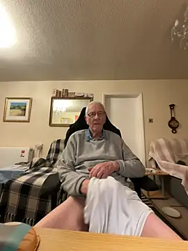 cutaboverest online show from January 31, 2026, 10:52 pm