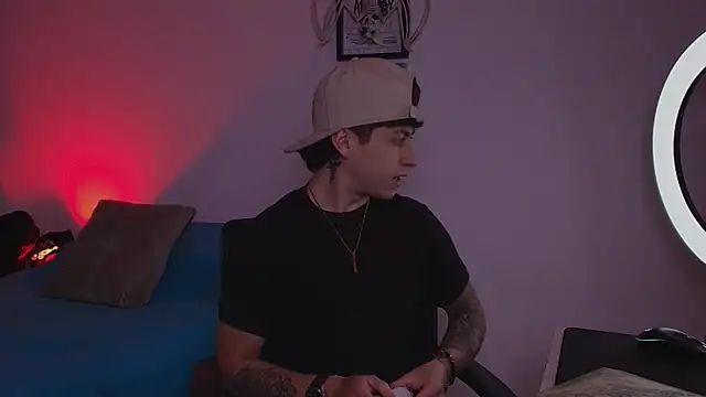 Ares Dickson online show from September 20, 2025, 6:57 pm