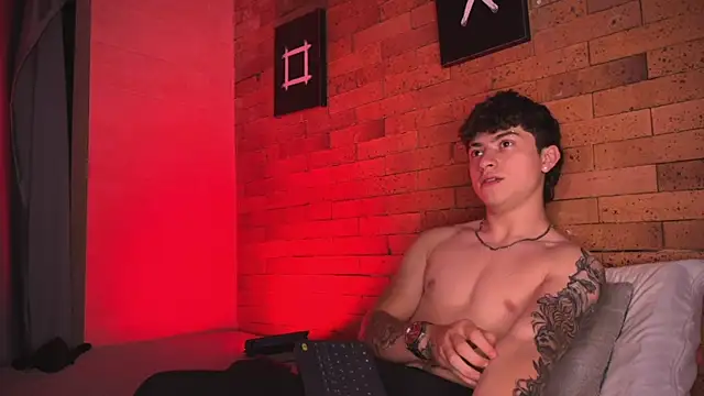 Ares Dickson online show from March 15, 2025, 8:48 am