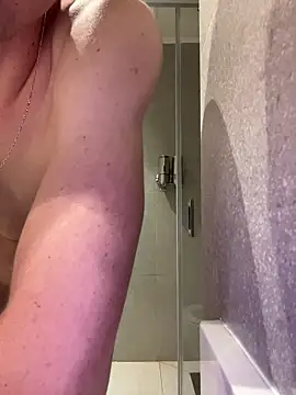 dedewr online show from November 25, 2025, 2:39 pm