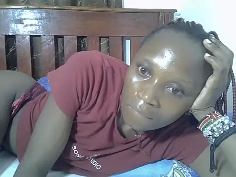 SpicyPetite online show from April 5, 2026, 6:53 am