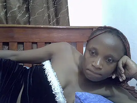 SpicyPetite online show from March 27, 2026, 7:28 am