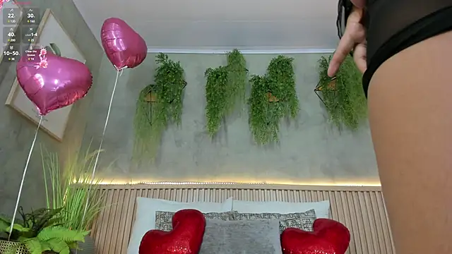 Lana Lann online show from February 16, 2025, 11:49 am