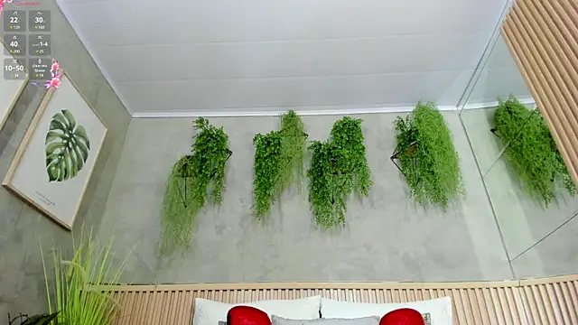 Lana Lann online show from February 28, 2025, 11:58 am