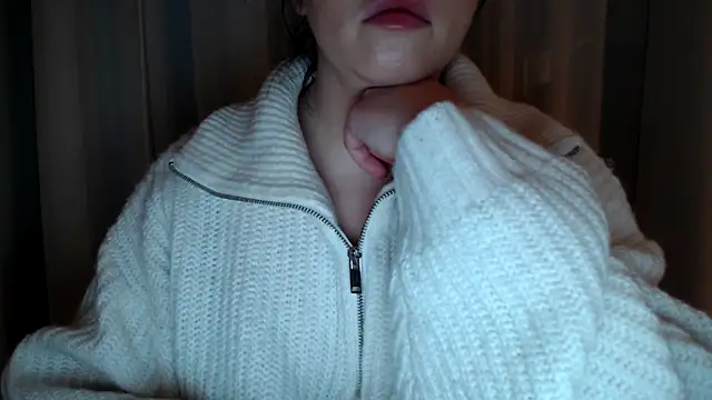 Snapshot of Sandysecret chatting on March 2, 2025, 8:46 pm Sandysecret online show from March 2, 2025, 8:46 pm