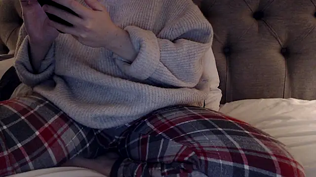 Snapshot of Sandysecret chatting on November 26, 2025, 8:42 pm Sandysecret online show from November 26, 2025, 8:42 pm