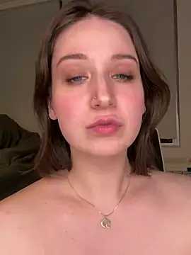 nerdynina online show from February 7, 2025, 12:31 am