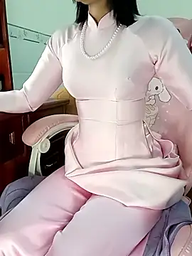    Erin    online show from January 12, 2026, 1:12 am