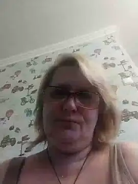 Forest-Lady online show from March 8, 2025, 9:50 am