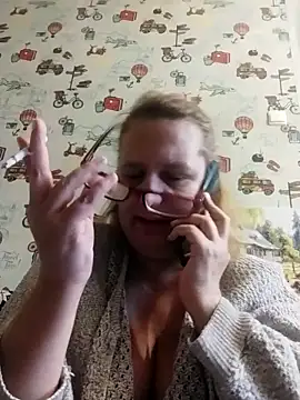 Forest-Lady online show from October 22, 2025, 8:14 am