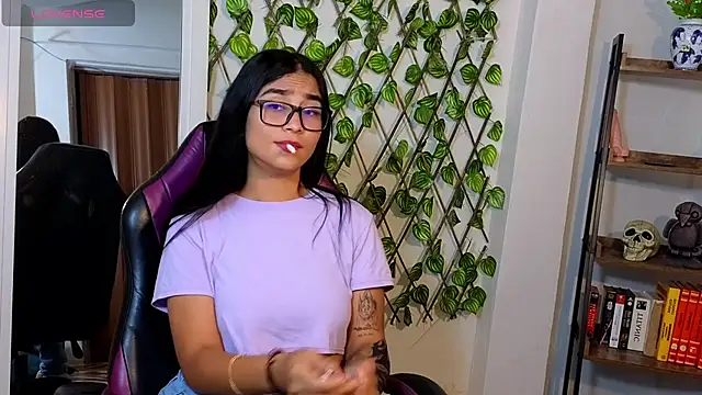 thalia 066 online show from March 13, 2025, 2:49 am