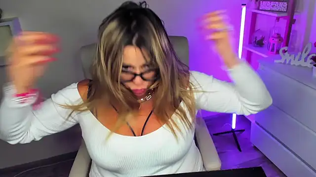 teaseDiana online show from March 14, 2025, 10:07 am