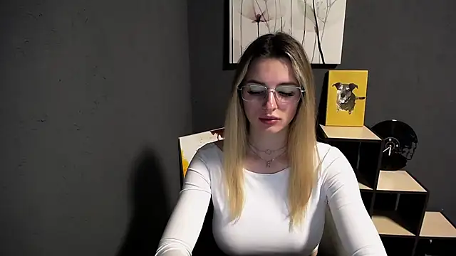 Snapshot of lady_olivia_ chatting on May 9, 2026, 11:46 am lady olivia online show from May 9, 2026, 11:46 am