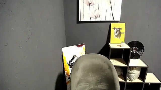 lady olivia  online show from September 25, 2025, 2:12 pm