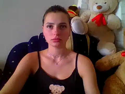lady olivia  online show from July 22, 2026, 11:45 am