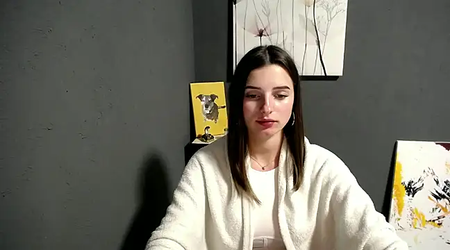 lady olivia  online show from February 8, 2025, 4:46 pm