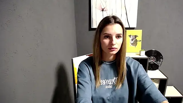 lady olivia  online show from September 11, 2025, 12:49 pm