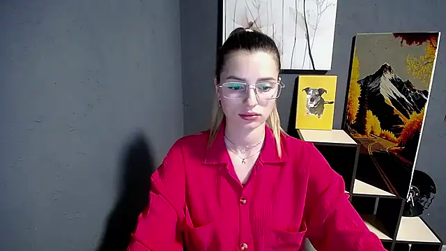 lady olivia  online show from June 15, 2026, 4:50 pm