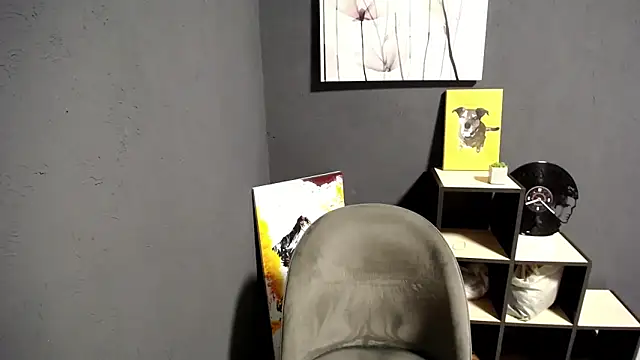 lady olivia  online show from September 17, 2025, 5:26 pm