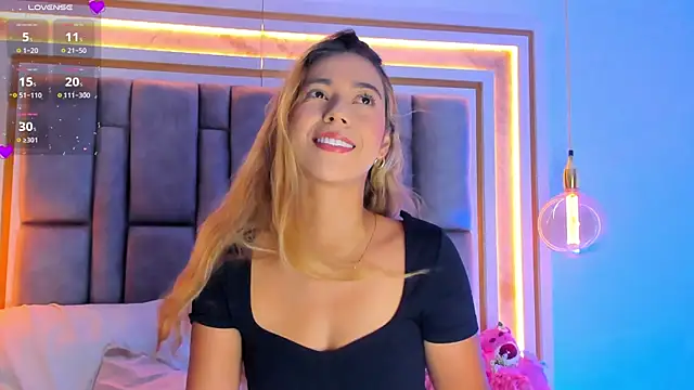 Snapshot of elianabrown chatting on July 2, 2026, 12:44 am elianabrown online show from July 2, 2026, 12:44 am