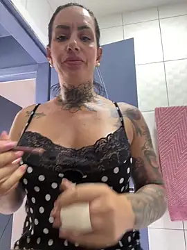 YasmimBrasil online show from March 19, 2026, 4:40 pm