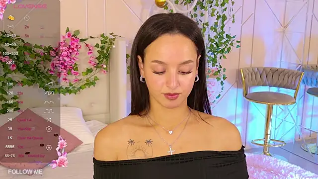 Lolly Neal online show from September 12, 2025, 5:07 am