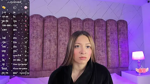 Victoria Adams14 online show from March 19, 2025, 2:46 pm