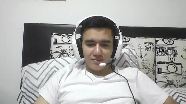 Estebitan vm online show from March 6, 2026, 4:18 am