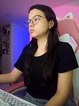 azumiichan online show from September 19, 2025, 11:53 pm