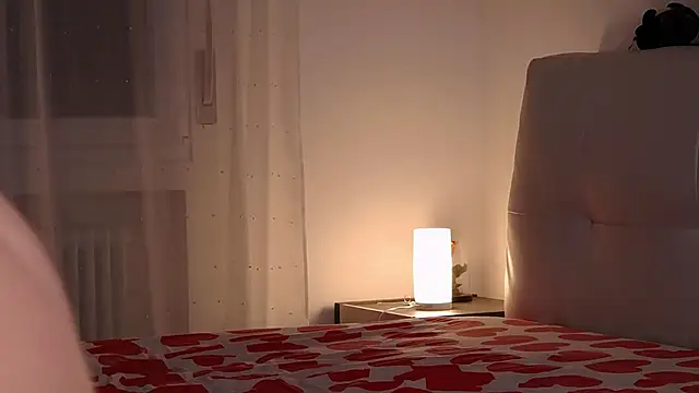 MariaMilan online show from March 15, 2026, 5:03 am