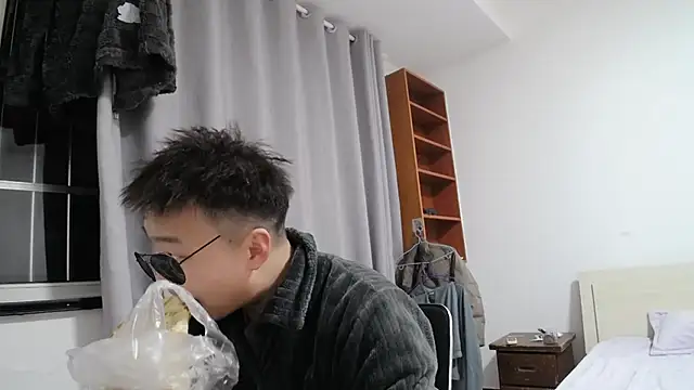 Jie-sexy online show from January 16, 2026, 1:37 pm