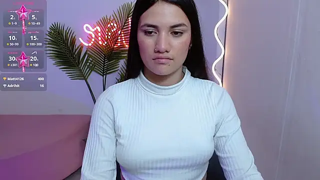 Snapshot of Chiara_tay chatting on February 26, 2025, 6:51 am Chiara tay online show from February 26, 2025, 6:51 am