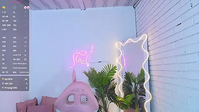 Snapshot of Chiara_tay chatting on March 10, 2025, 7:11 am Chiara tay online show from March 10, 2025, 7:11 am