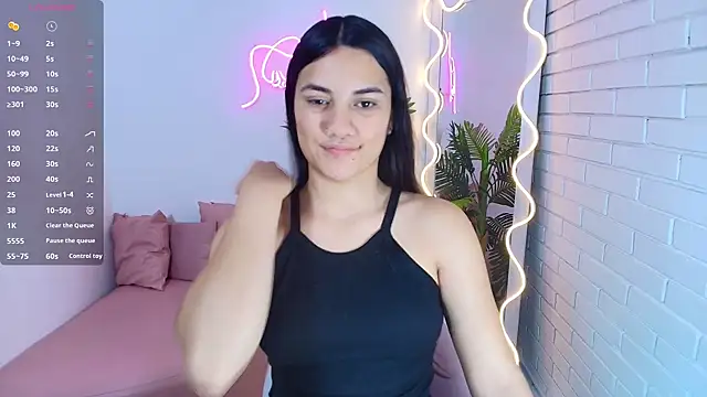 Snapshot of Chiara_tay chatting on March 11, 2025, 4:19 am Chiara tay online show from March 11, 2025, 4:19 am