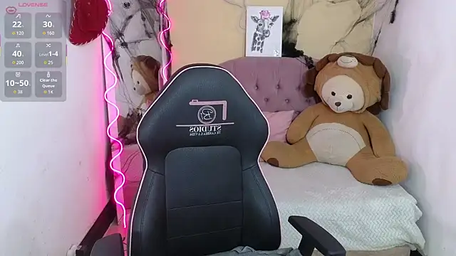 Snapshot of Chiara_tay chatting on October 28, 2025, 3:07 am Chiara tay online show from October 28, 2025, 3:07 am