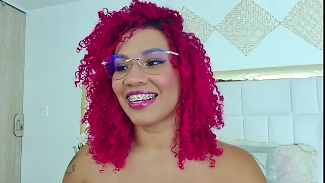 RubyRossel online show from March 19, 2025, 6:01 pm