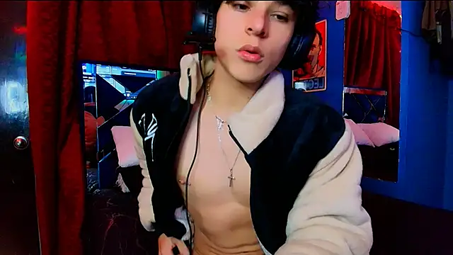 Luke Howland online show from January 11, 2026, 1:01 am