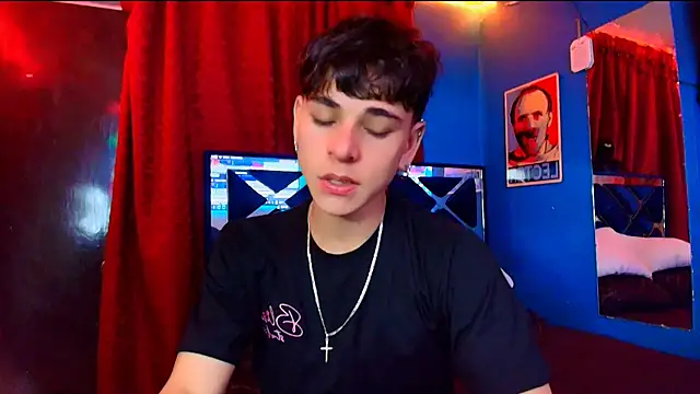 Snapshot of Luke_Howland chatting on February 10, 2026, 12:20 am Luke Howland online show from February 10, 2026, 12:20 am