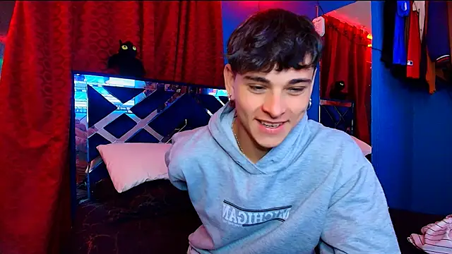 Snapshot of Luke_Howland chatting on February 18, 2026, 1:25 am Luke Howland online show from February 18, 2026, 1:25 am